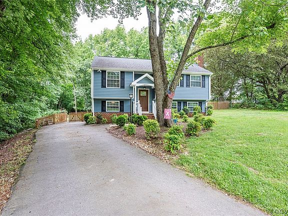 4th image of 6354 Dahlia Ct