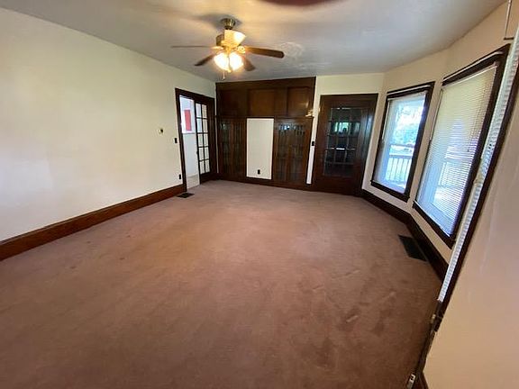 2nd image of 698 Arch Street # First Floor
