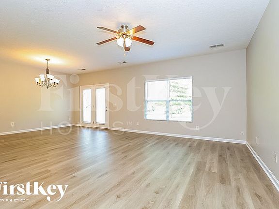 3rd image of 115 Pierre Pl