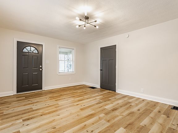 5th image of 1309 N Chester Ave #2