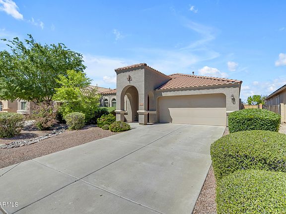 2nd image of 838 E MELANIE Street