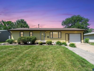 1305 S Bruce Rd, Sioux Falls, SD, 57105