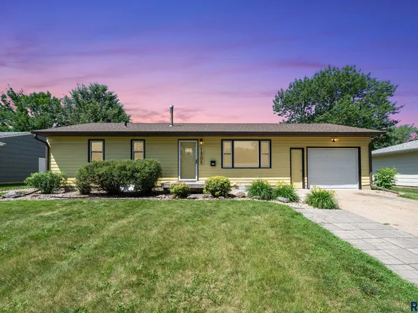 1305 S Bruce Rd, Sioux Falls, SD 57105