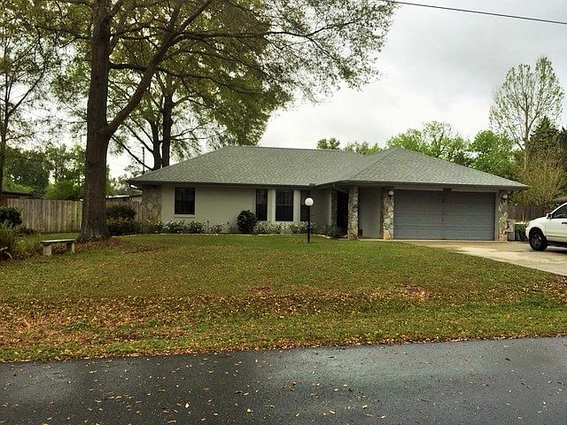 1st image of 3056 NE 31st Pl