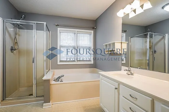 3135 Lariat Ridge Dr — Photo 17