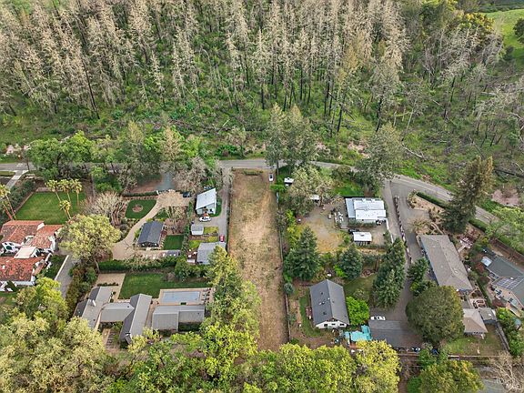 3rd image of 420 Glass Mountain Road