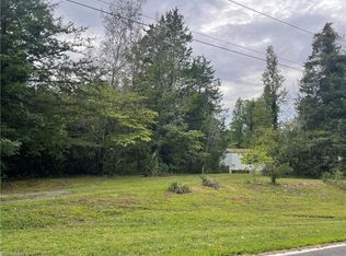 4560 Mecum Rd, Walkertown, NC 27051