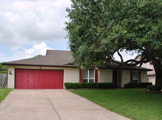 608 Tanglewood Dr, Friendswood, TX 77546