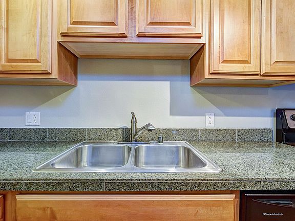 4th image of 14300 32nd Ave NE APT 207
