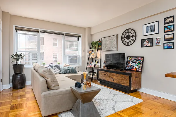 Sold by Lovett Realty, Inc. | media 4