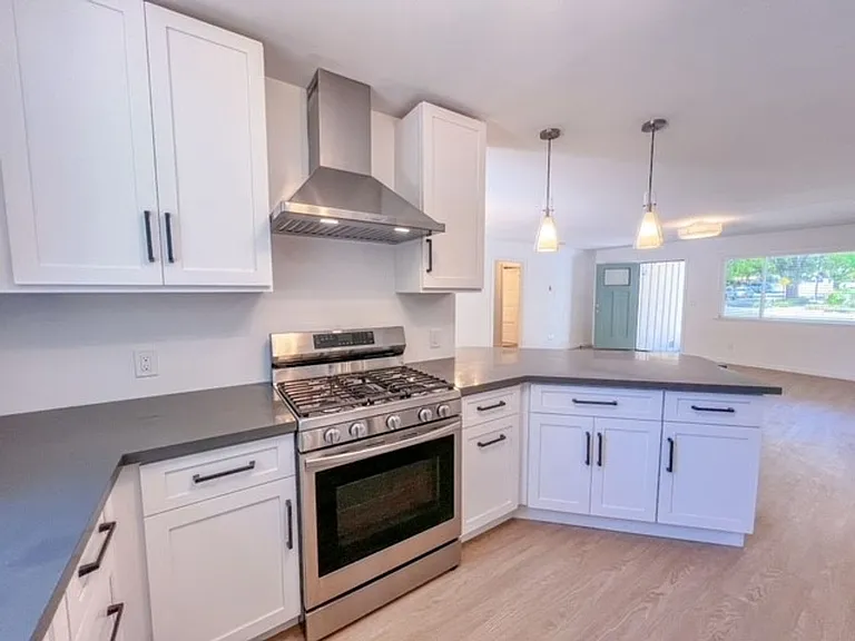 244 Foothill Blvd — Photo 17