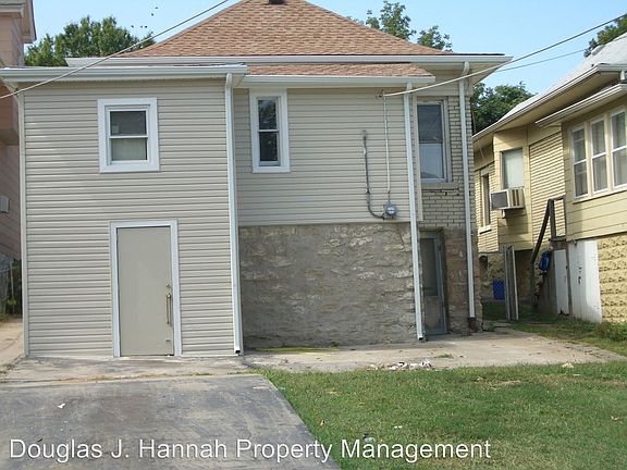 5th image of 131 Drury Ave
