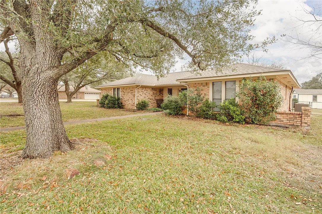 Building Photo - 3508 Broad Oak Cir