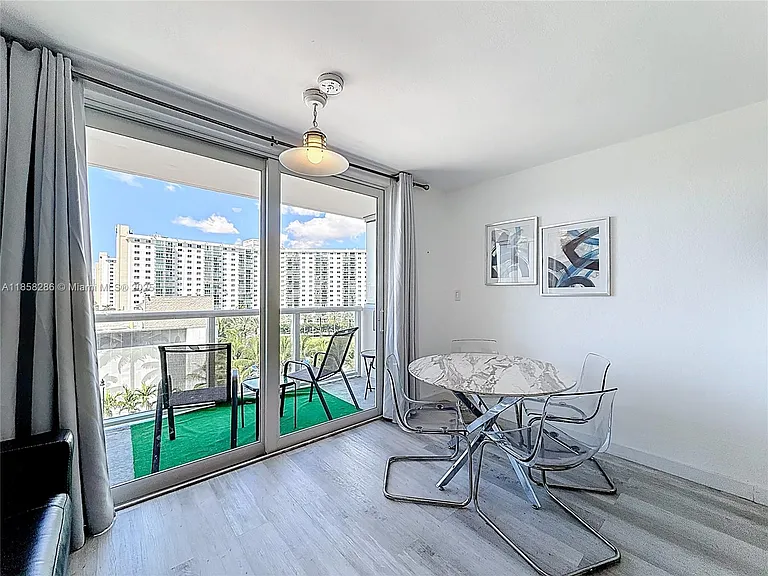 19201 Collins Ave #636 — Photo 11