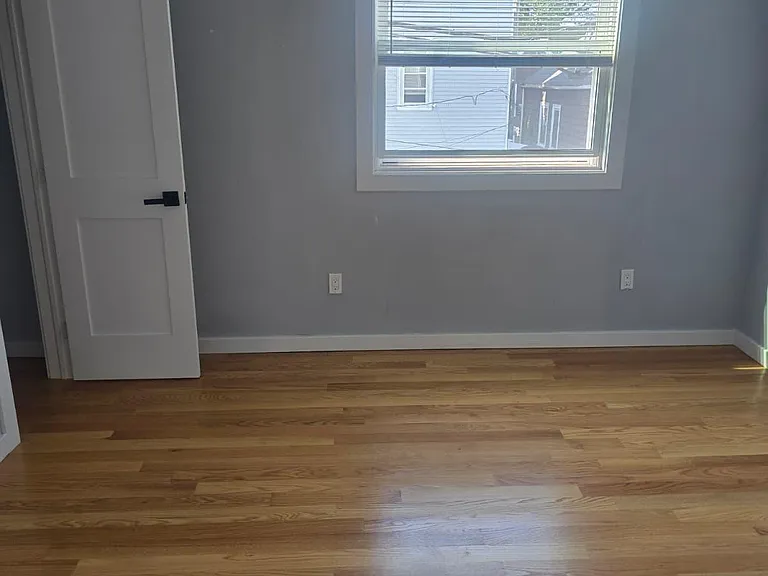 22-24 Shelby St #1 — Photo 10