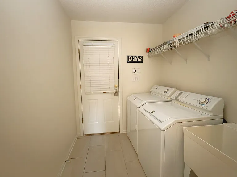 2508 Muscogee Dr — Photo 11