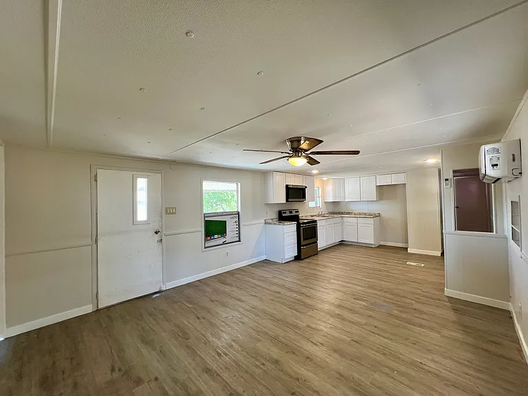 2704 E Ocotillo Dr — Photo 7