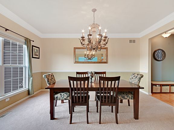 3rd image of 455 Bellar Ct