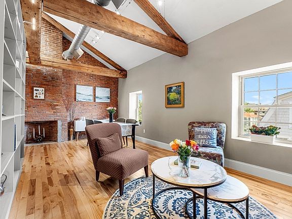 4th image of 10 Union St #3