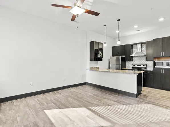 8th and Main - All Utilities Included