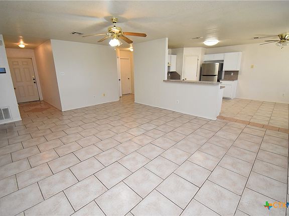 3rd image of 4501 Bowles Dr