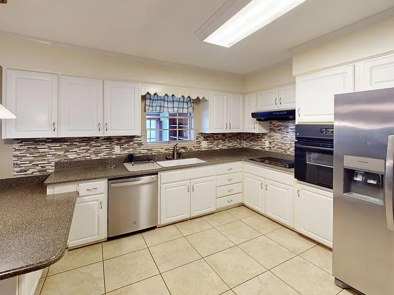 317 W Blanco Dr — Photo 3