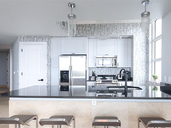 5th image of 315 NE 3rd Avenue #2007