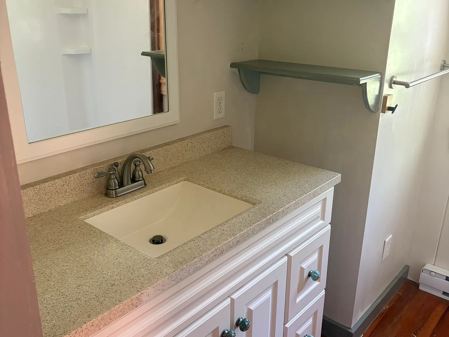 3 bed, 1341 sqft, $2,000 — Photo 2