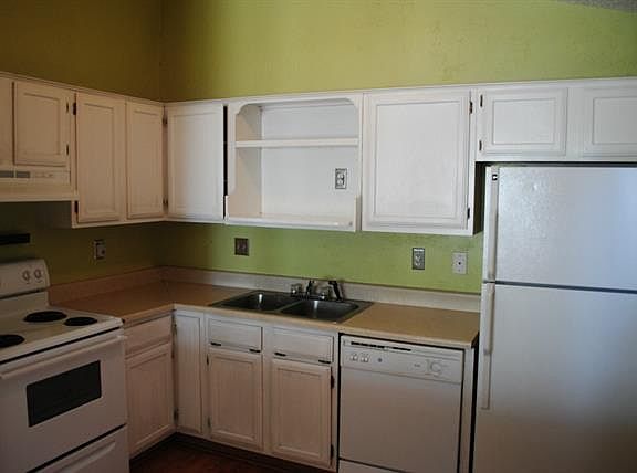5th image of 9924 Lone Eagle Dr