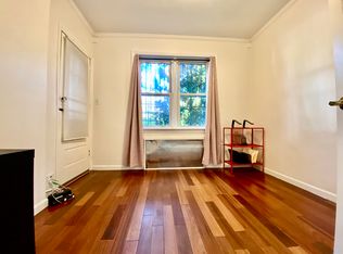 156 96th St #1A, Brooklyn, NY 11209