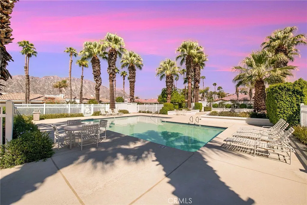 3 bed, 3.5 bath, 3031 sqft, $4,499 — Photo 1