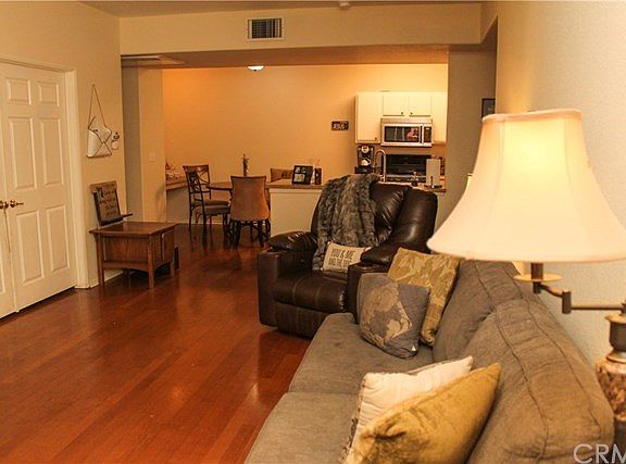 4th image of 24909 Madison Ave Unit 422