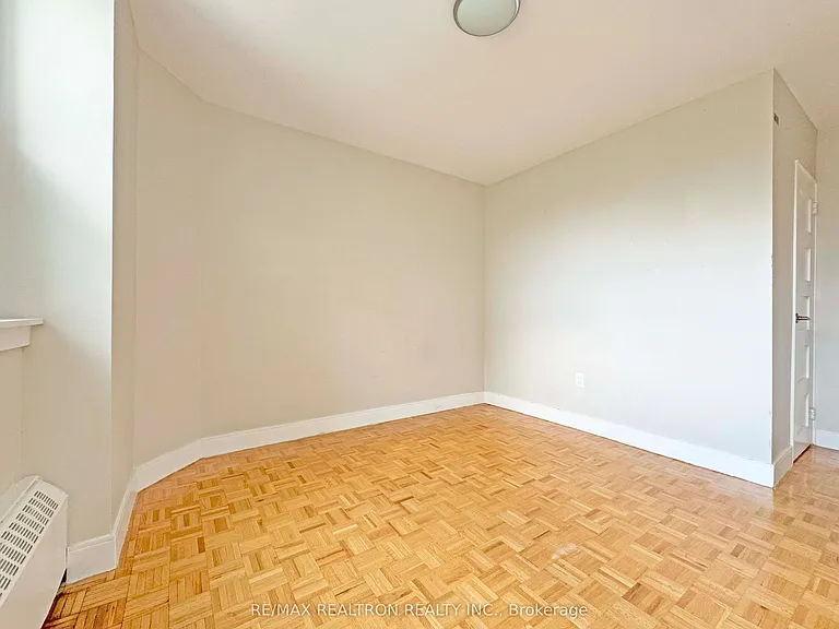 485 Huron St #406 — Photo 14