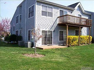 2nd image of 82 Lakebridge Dr S