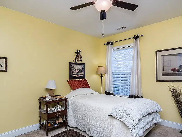 4012 Jockey Club Cir — Photo 22