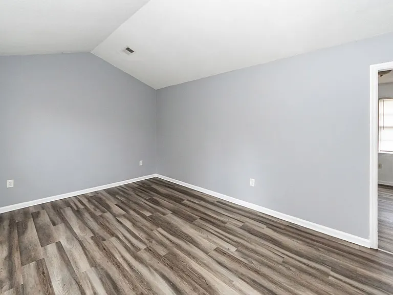 4446 Farmwood St — Photo 4