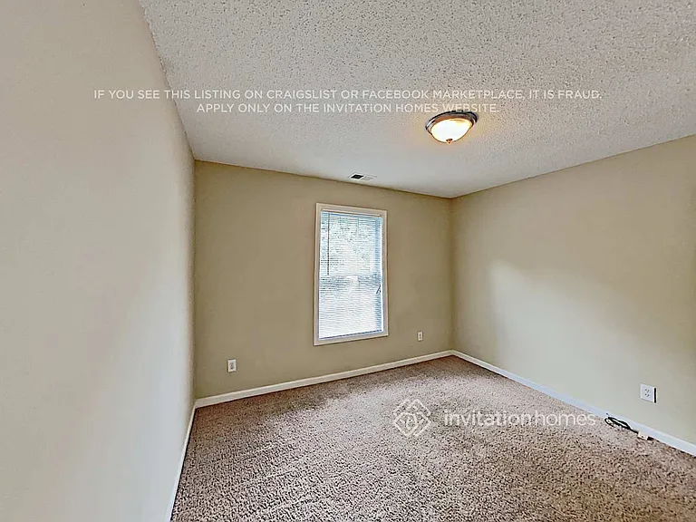 5750 Newnan Cir — Photo 16