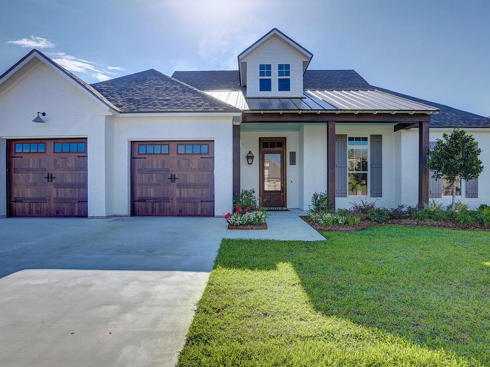 1st image of 102 Cascade Palm Ct