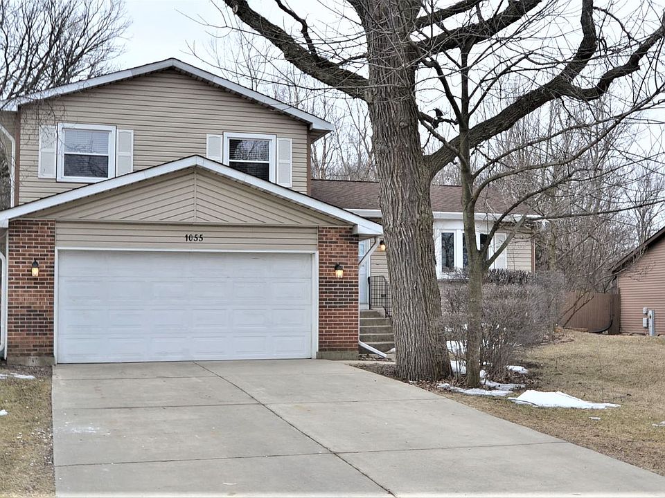 1st image of 1055 W Park Place Dr