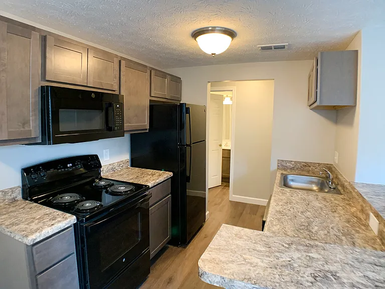 Woodhills Apartments — Photo 33