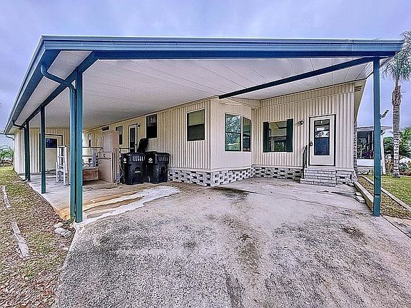 5th image of 271 Odessa Dr