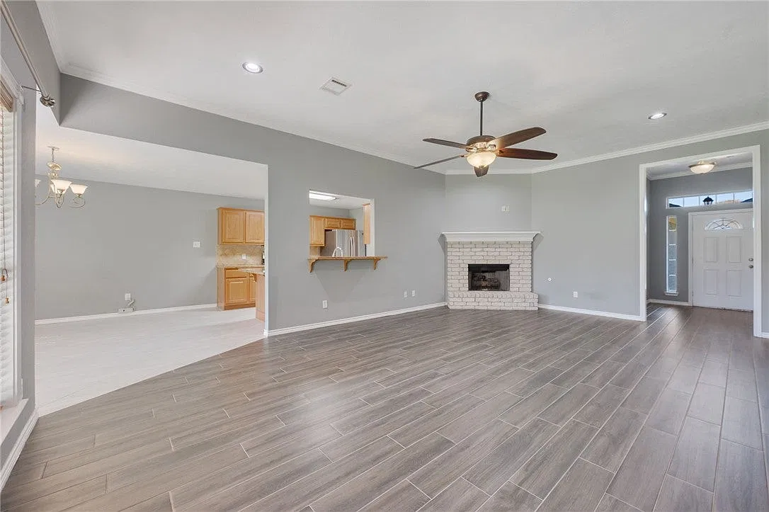 4 bed, 1765 sqft, $1,995 — Photo 3
