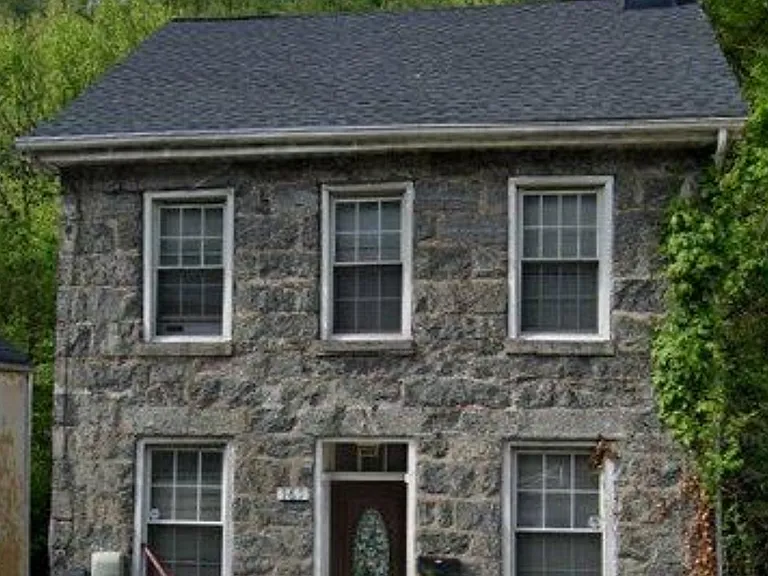 161 Frederick Rd — Photo 11