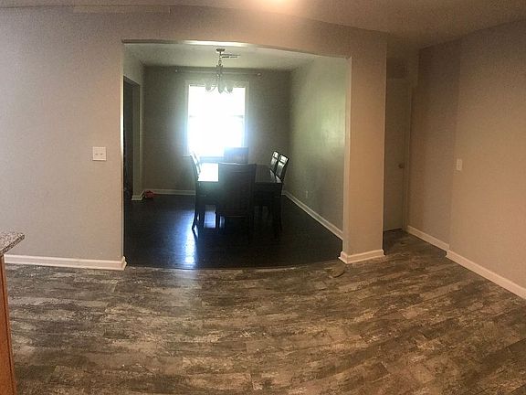 3rd image of 1287 Currey Rd