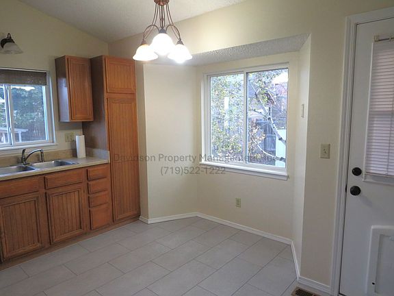 3rd image of 1469 Canoe Creek Dr N