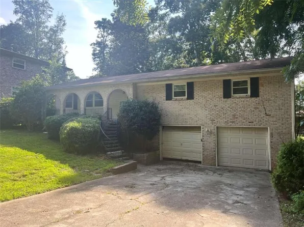 2419 Greenway Dr, Decatur, GA 30035