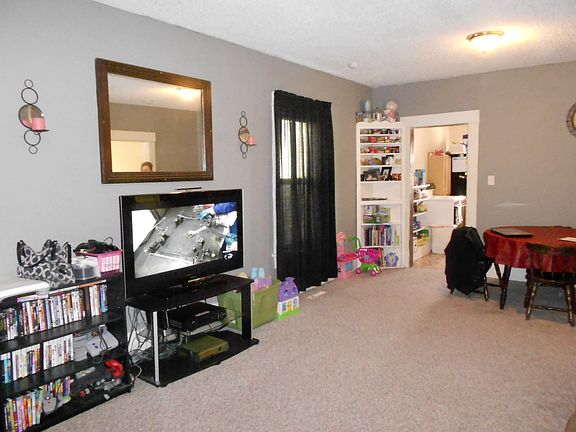 view of the living/dining room.