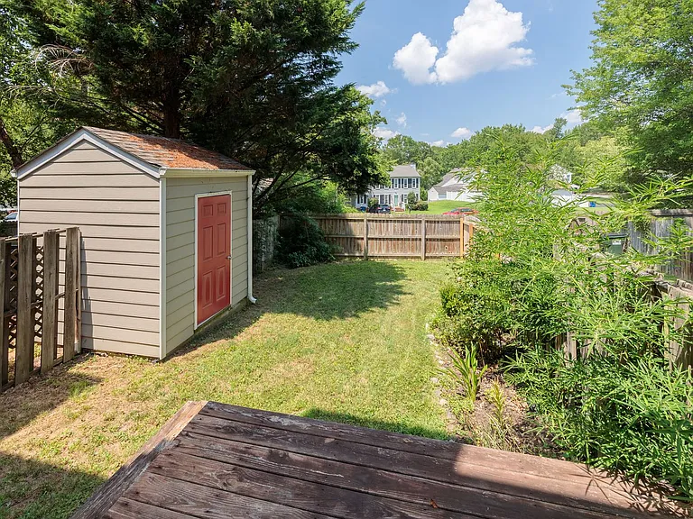 2087 Airy Cir — Photo 27