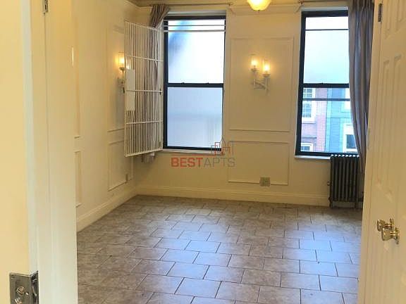 2nd image of 324 W 43rd St APT 4A