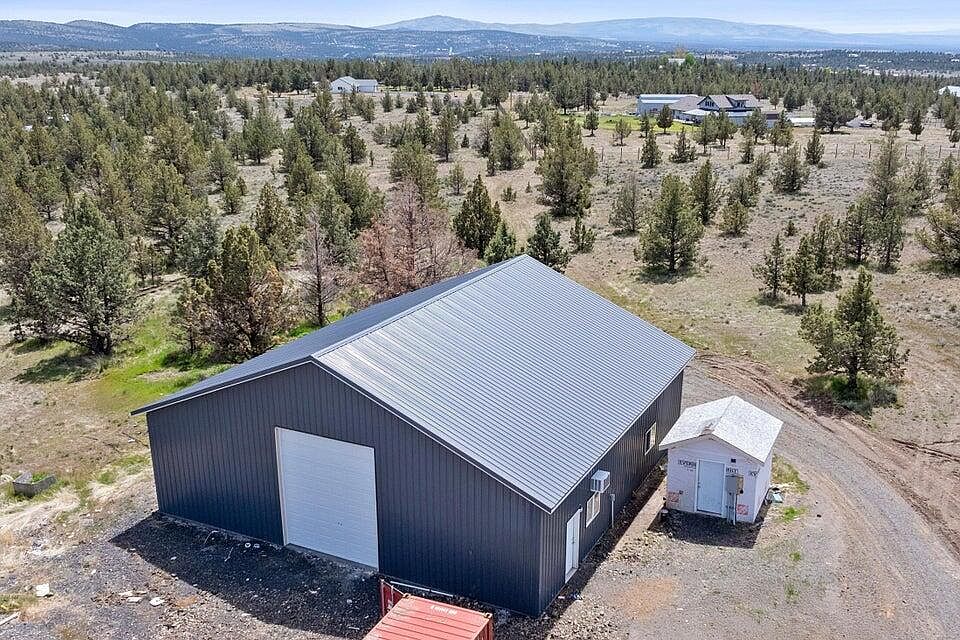 1st image of 6318 SE Goble Dr